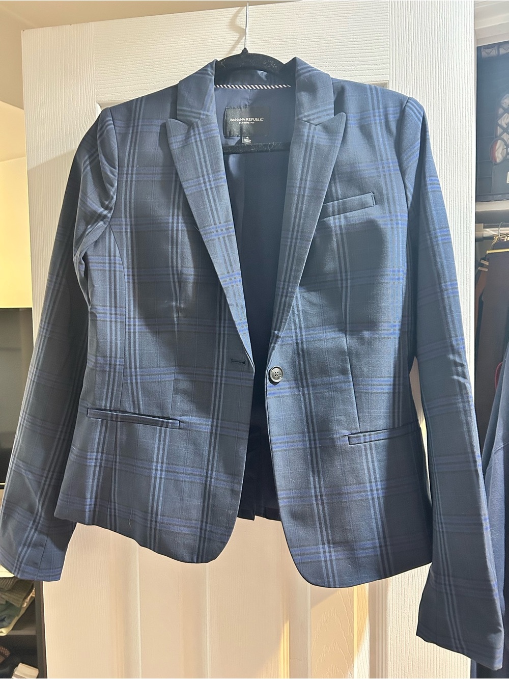 Banana Republic Women’s Plaid Navy Blazer